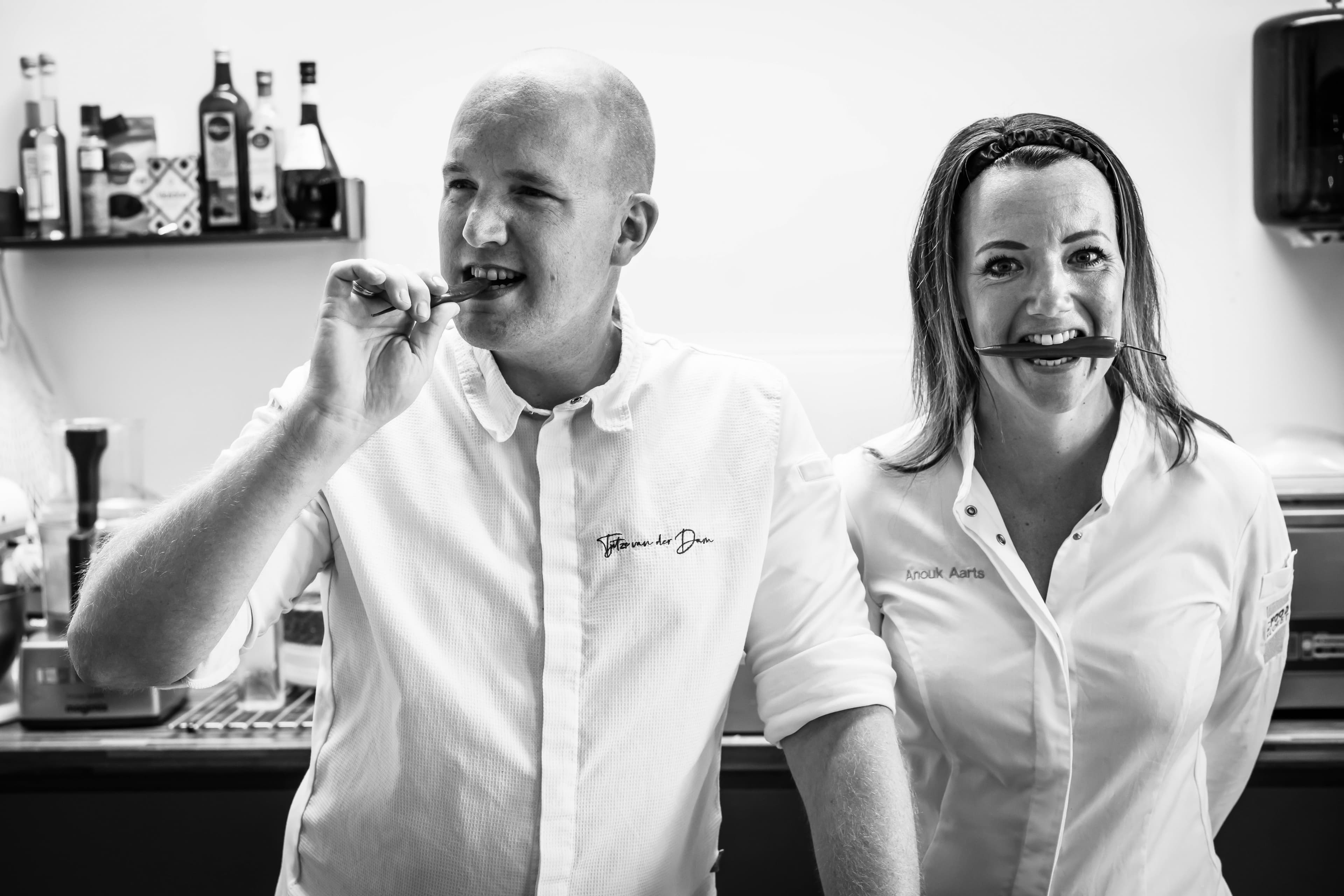 Team van De Proefklas in zwart-wit